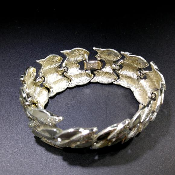 Vintage Coro 1950s Gold Tone Wide Link Bracelet, Textured Smooth Links - Picture 10 of 10